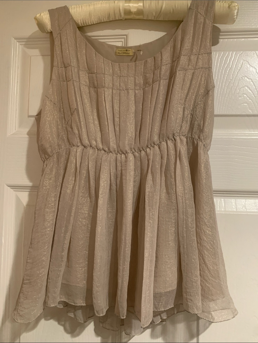 Elegant Women's Shimmery Cream Sleeveless Camisole